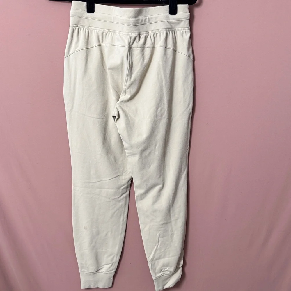 Lululemon Athletica Tan Jogger Pants - Picture 4 of 5